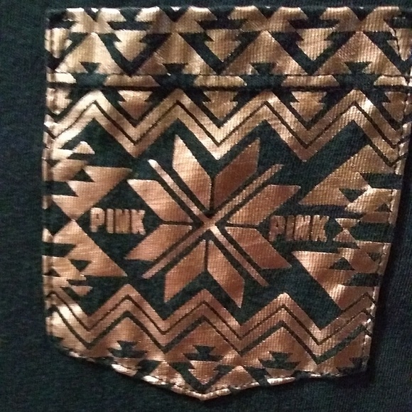 Victoria's secret Pink t-shirt - Picture 4 of 4